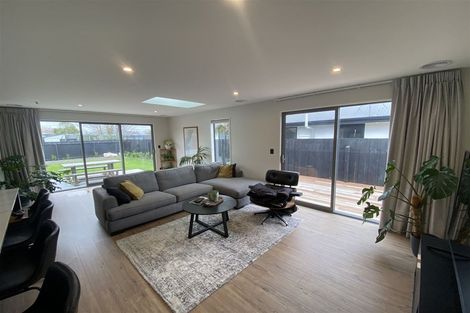 Photo of property in 408a Bower Avenue, Parklands, Christchurch, 8083