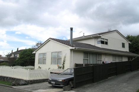 Photo of property in 2 Sorrento Way, Silverstream, Upper Hutt, 5019