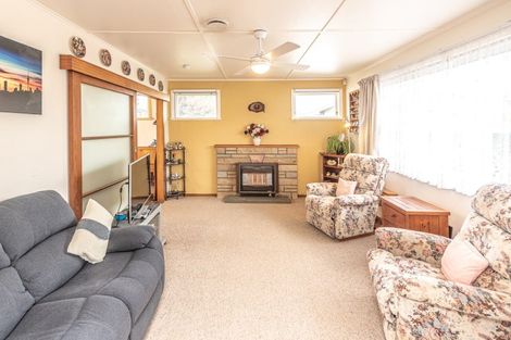 Photo of property in 2 Borlase Place, Aramoho, Whanganui, 4500