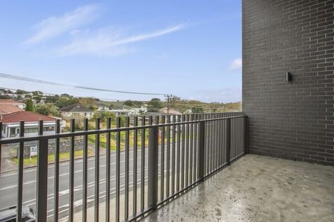 Photo of property in 104/165 Lake Road, Northcote, Auckland, 0627