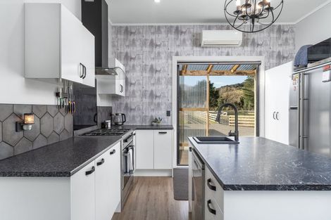 Photo of property in 10 Station Road, Mauriceville, Masterton, 5882