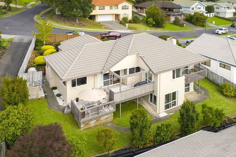 Photo of property in 18 Carnmore Place, Torbay, Auckland, 0630
