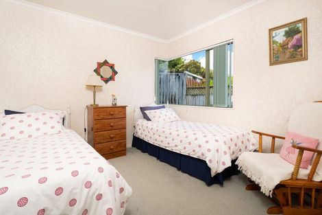 Photo of property in 25b Duncan Avenue, Te Atatu South, Auckland, 0610