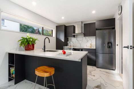 Photo of property in 3 Phoenix Avenue, Hokowhitu, Palmerston North, 4410