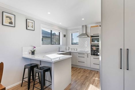 Photo of property in 8 Macloughlin Drive, Te Puke, 3119