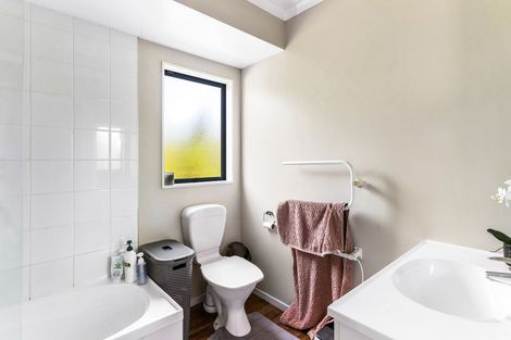 Photo of property in 26b Waimumu Road, Massey, Auckland, 0614