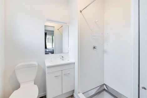Photo of property in 121b Sunnyside Road, Sunnyvale, Auckland, 0612