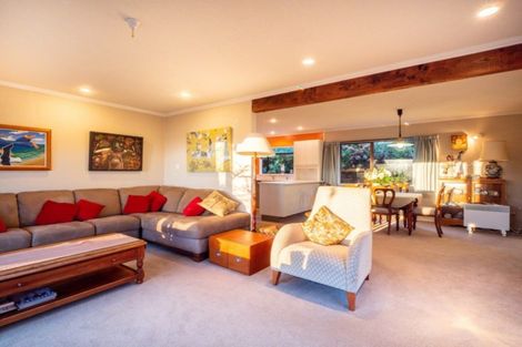 Photo of property in 30 Porterfield Street, Macandrew Bay, Dunedin, 9014