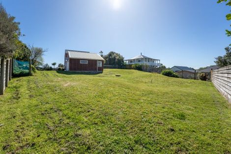 Photo of property in 18 Kitchener Street, Te Horo Beach, Otaki, 5581