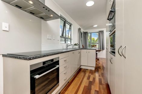 Photo of property in 11 James Street, Glenfield, Auckland, 0629