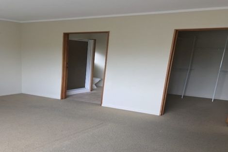 Photo of property in 1/1 Bass Street, West Harbour, Auckland, 0618