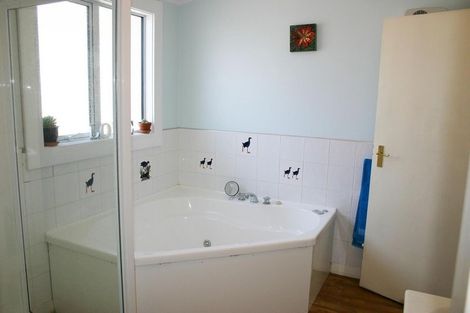 Photo of property in 40 Shaw Road, Glenpark, Palmerston, 9481