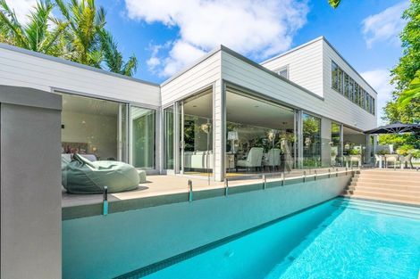 Photo of property in 21 West End Road, Herne Bay, Auckland, 1022