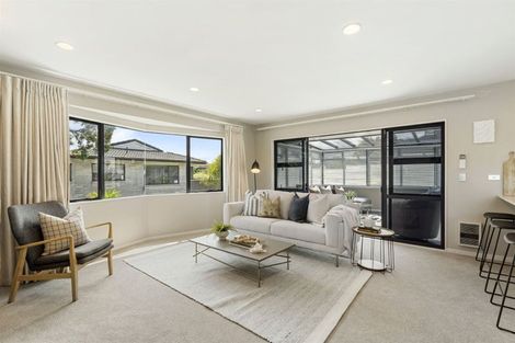 Photo of property in 1/1 Harley Road, Takapuna, Auckland, 0622