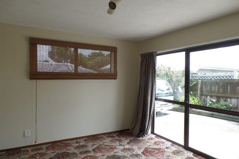 Photo of property in 54 Marine Parade, North New Brighton, Christchurch, 8083