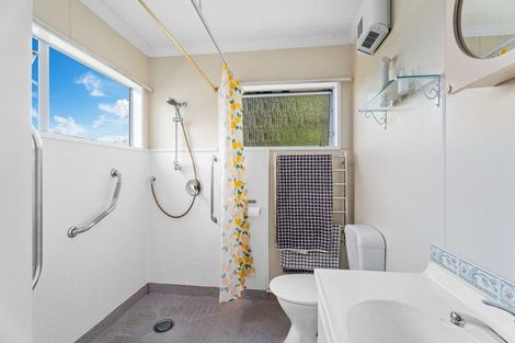 Photo of property in 50 Beacon Point Road, Wanaka, 9305