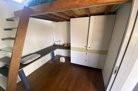 Photo of property in 43 Wilson Street, Newtown, Wellington, 6021