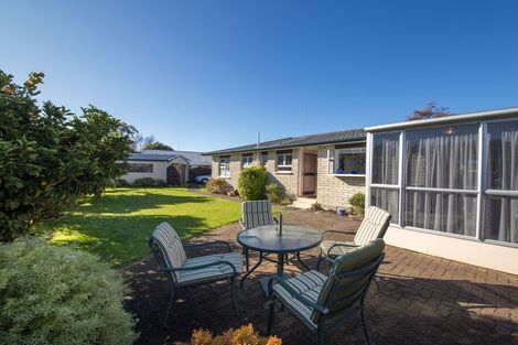 Photo of property in 43 Meadowbrook Drive, Cloverlea, Palmerston North, 4412
