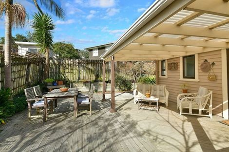 Photo of property in 20 Downer Street, Helensville, 0800