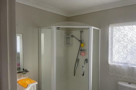 Photo of property in 27e New Windsor Road, Avondale, Auckland, 0600