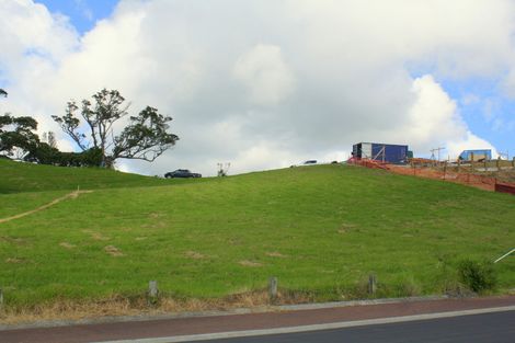 Photo of property in 80-82 Lax Crescent, Leigh, 0985