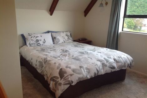 Photo of property in 1/251a Waikawa Road, Waikawa, Picton, 7220