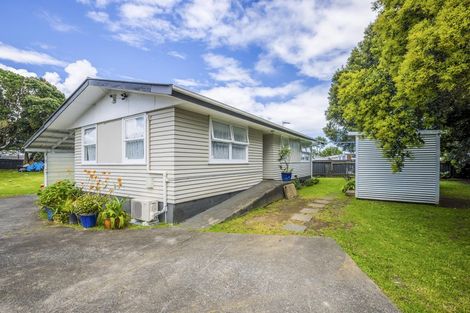 Photo of property in 17 Brentford Place, Manurewa, Auckland, 2102