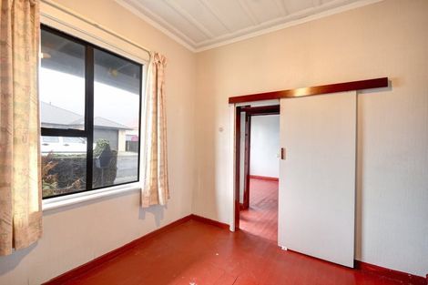 Photo of property in 76 Wesley Street, South Dunedin, Dunedin, 9012