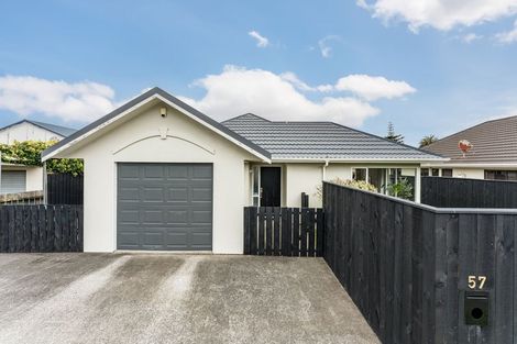 Photo of property in 57 Kapiti Crescent, Titahi Bay, Porirua, 5022