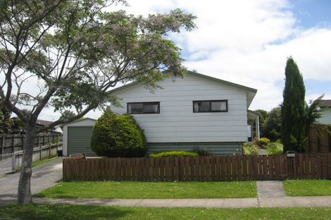 Photo of property in 2/9 Bellville Drive, Clendon Park, Auckland, 2103