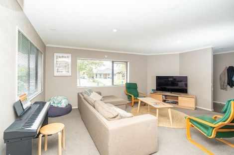 Photo of property in 16 Ravenscourt Place, Huntington, Hamilton, 3210