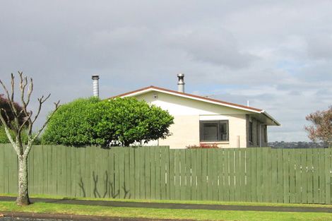 Photo of property in 40 Palmyra Way, Half Moon Bay, Auckland, 2012