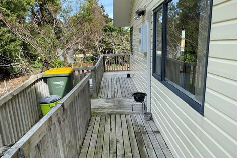 Photo of property in 6 Barnes Road, Redwood, Christchurch, 8051