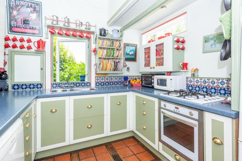 Photo of property in 234 Harris Street, Inner Kaiti, Gisborne, 4010