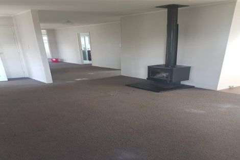 Photo of property in 14 Southview Place, Wattle Downs, Auckland, 2102