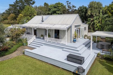 Photo of property in 17 Cemetery Road, Kuaotunu, Whitianga, 3592