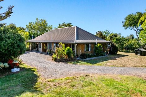 Photo of property in 233 Waihoehoe Road, Drury, 2577