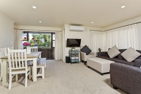 Photo of property in 3/17 Matata Street, Blockhouse Bay, Auckland, 0600