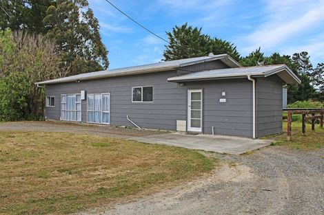 Photo of property in Sharella Park Cattery, 578 Kairanga Bunnythorpe Road, Newbury, Palmerston North, 4478
