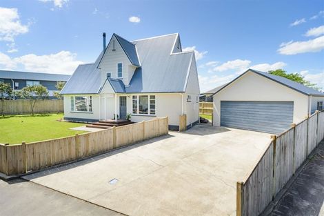 Photo of property in 90 College Street, Awapuni, Palmerston North, 4412