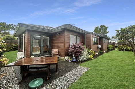 Photo of property in 2/358 Waiwhetu Road, Fairfield, Lower Hutt, 5011