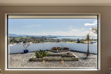 Photo of property in 35 Holyoake Terrace, Omokoroa, 3114