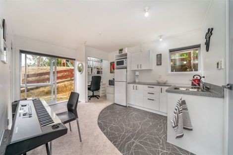 Photo of property in 13a Terminus Street, Silverstream, Upper Hutt, 5019