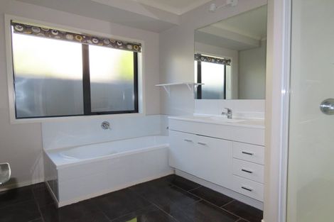 Photo of property in 72 Crampton Road, Reefton, 7830