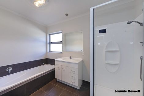 Photo of property in 2 Millbrook Place, Ashhurst, 4810