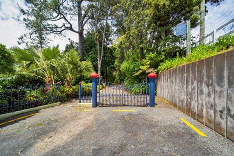Photo of property in 28 Carrington Street, New Plymouth, 4310