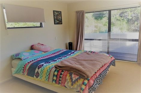 Photo of property in 13a View Road, Titahi Bay, Porirua, 5022