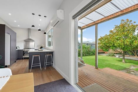 Photo of property in 23 Hargest Crescent, Saint Kilda, Dunedin, 9012