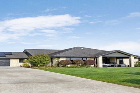 Photo of property in 17 Alan Livingston Drive, Cambridge, 3434