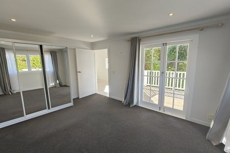 Photo of property in 12 Tindalls Bay Road, Tindalls Beach, Whangaparaoa, 0930